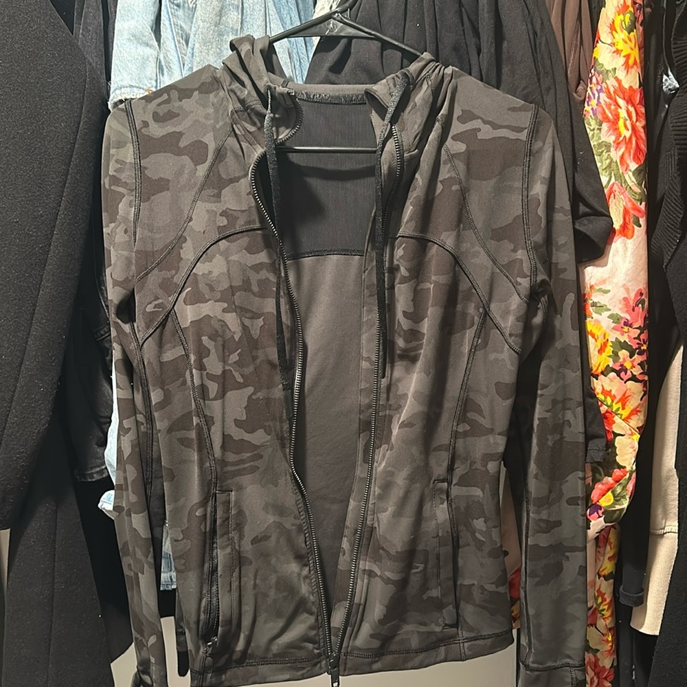 Lululemon zipup